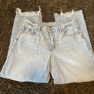 American Eagle Outfitters Light Wash Distressed High-Rise Jeans